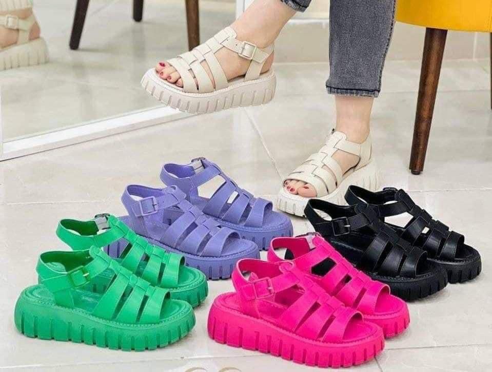 حذاء نسائي بيع جملة 